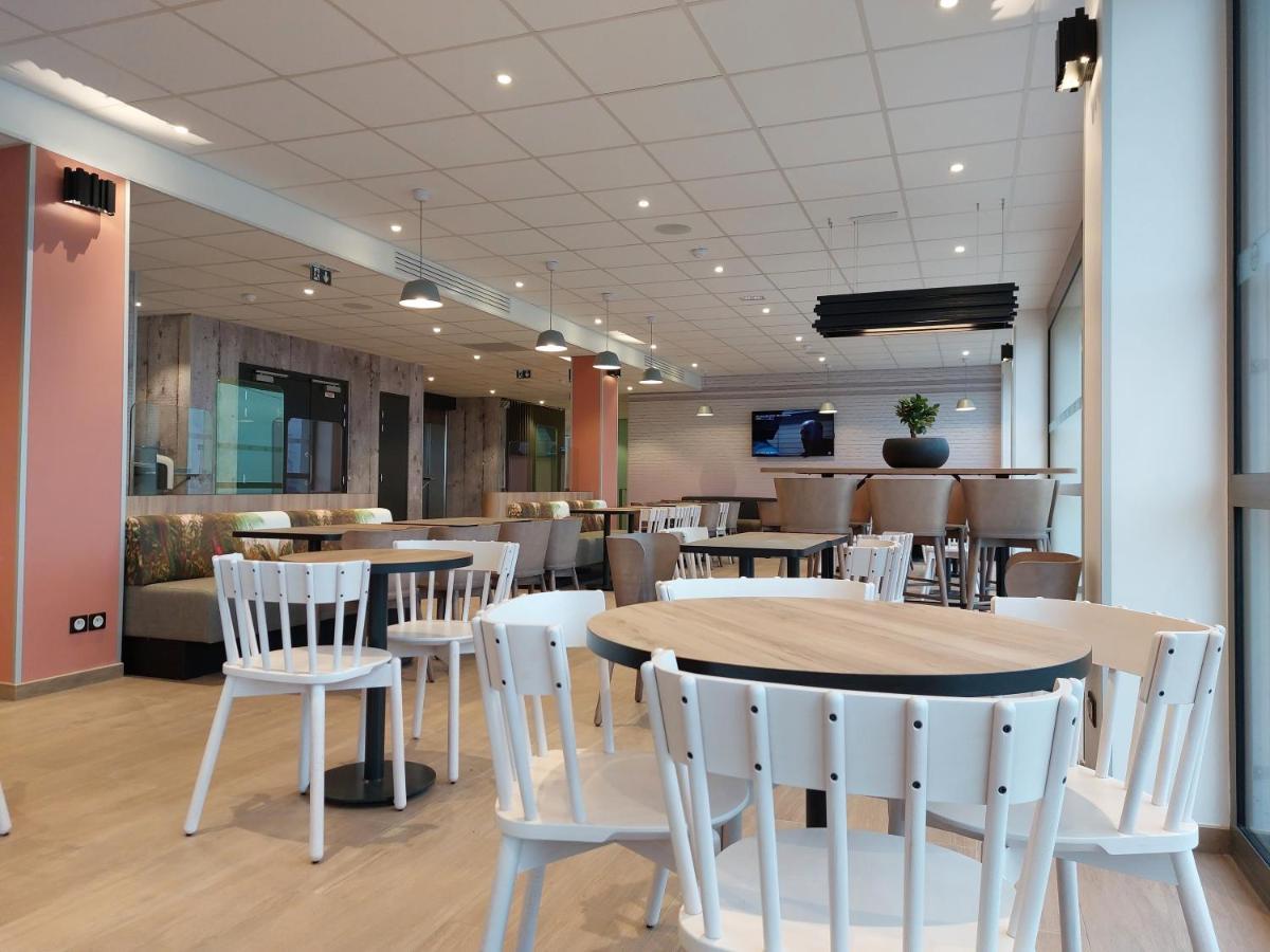 Valmy Toison D'or Hotel